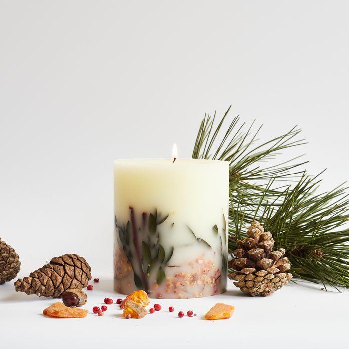 Oak Hills Pine & Pink Pepper Medium Botanical Candle