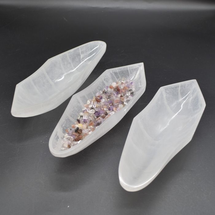 Selenite charging bowls and Plates