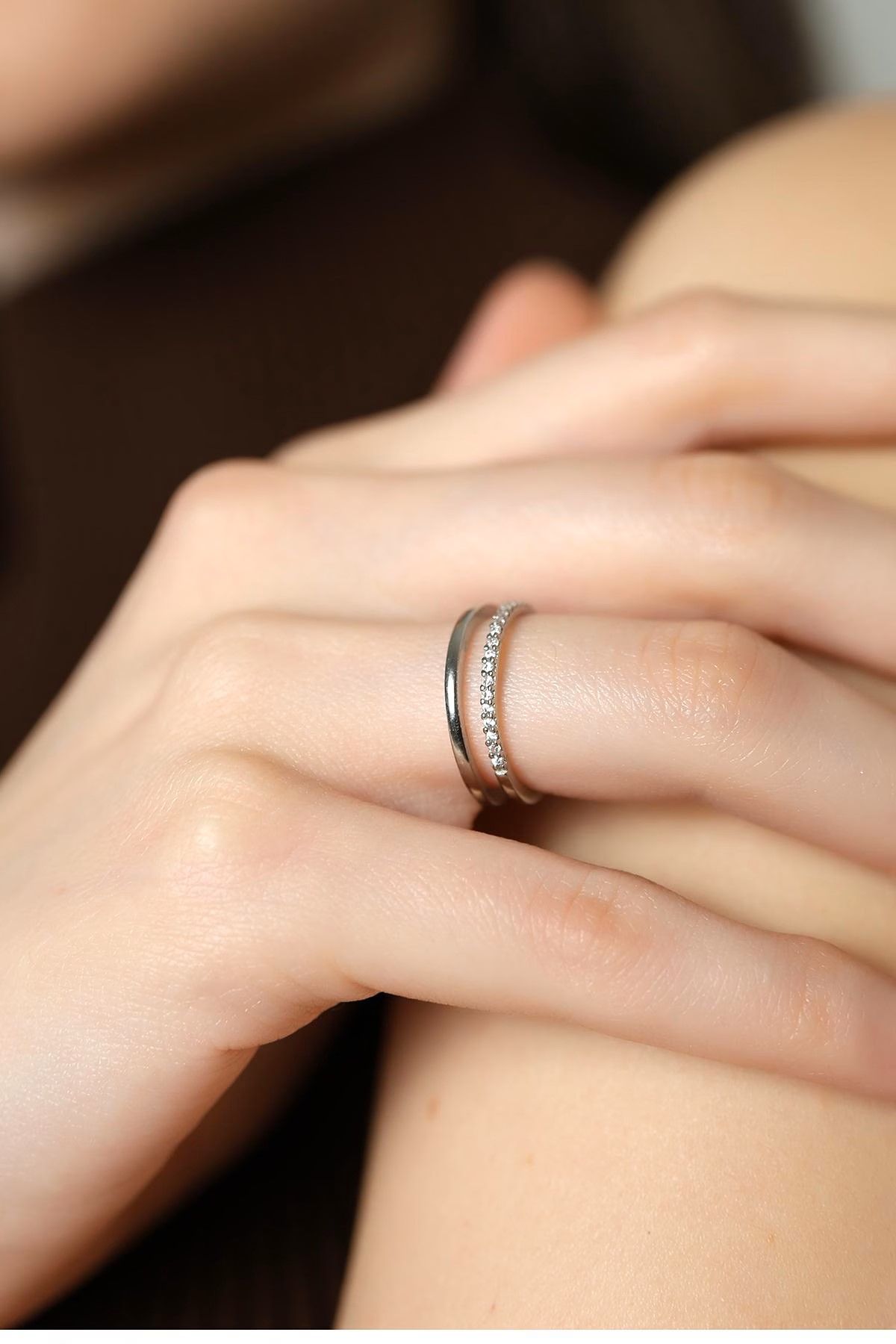 Elegant Double Band Ring