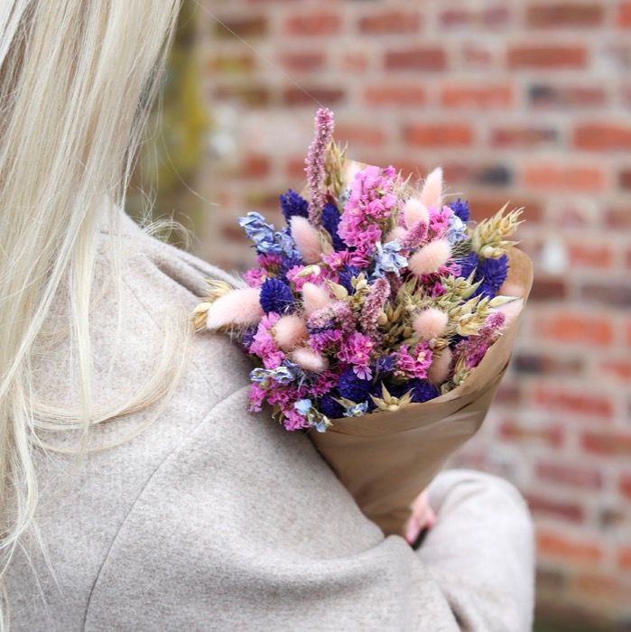 DRIED VIOLET BOUQUET