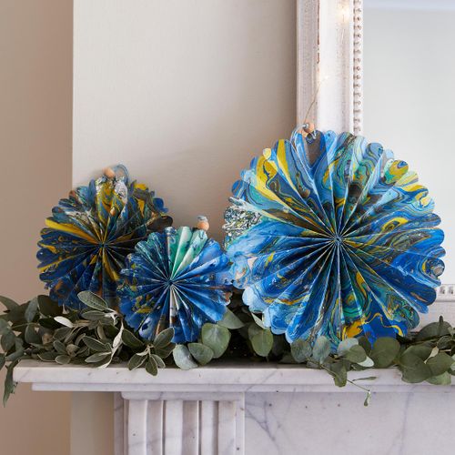 Marble Fan Decorations