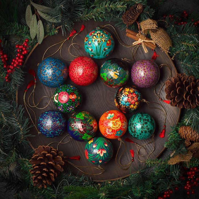 Assorted Box of 96 Handmade Luxury Christmas Baubles