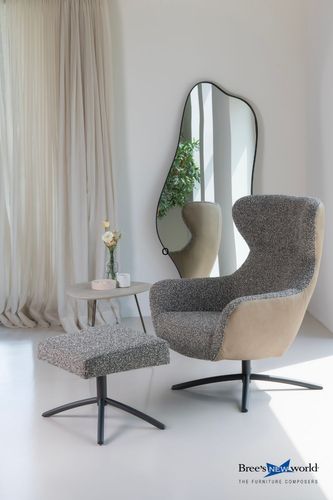 Bree's contract brochure