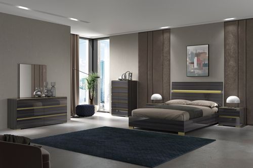 Yvette bedroom
