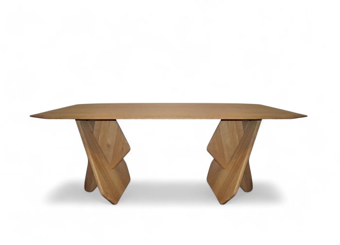Diamond Table