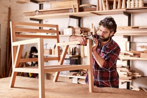 BFM states that the furniture industry presents a positive forecast.