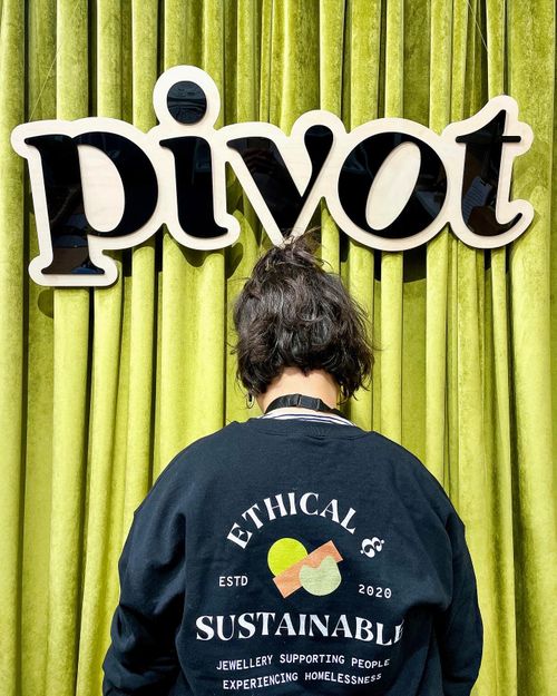 Pivot