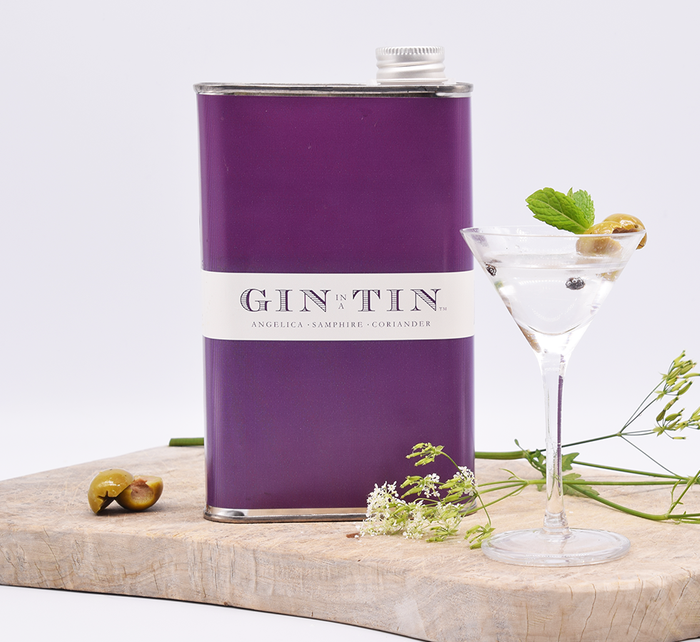 Delicious Gin in Colourful Tins