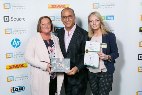 Suffolk chocolatiers win award ex Dragons Den star Theo Paphitis’ small business award with their chocolate making kits
