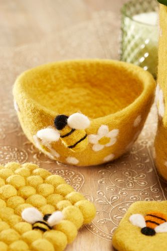 Felt Bee & Daisy Decorative Bowl