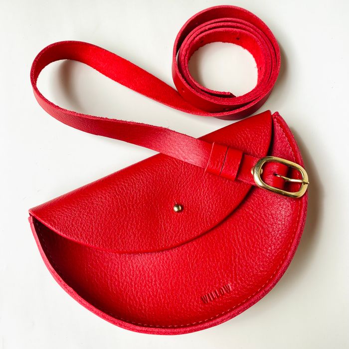 Small halfmoon crossbody bag