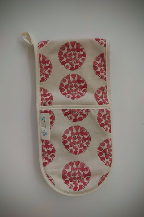 Organic Double Oven Glove - Machair Clock Red