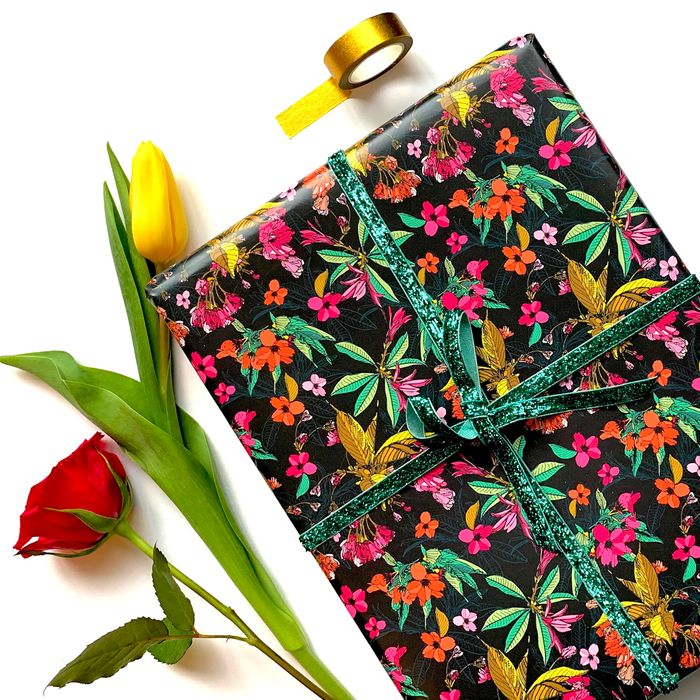 NEW!!  Gift Wrap