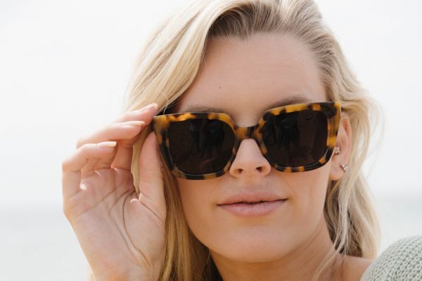 SOEK® HARPER HONEY TORT - Bio Acetate l Plant Based Sunglasses