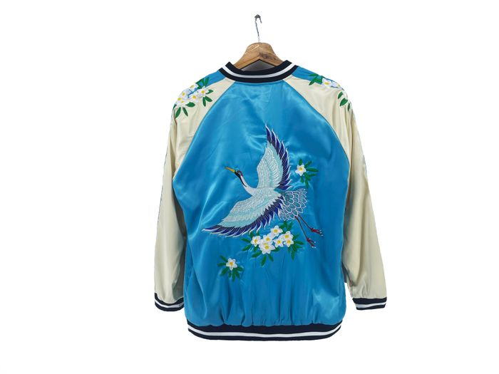 JE Gallery Artwear