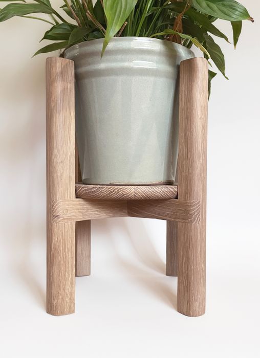 Elli plant stand