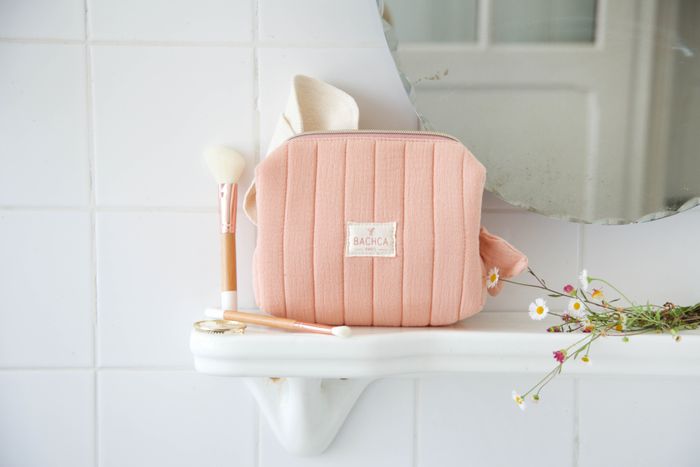 Makeup bag