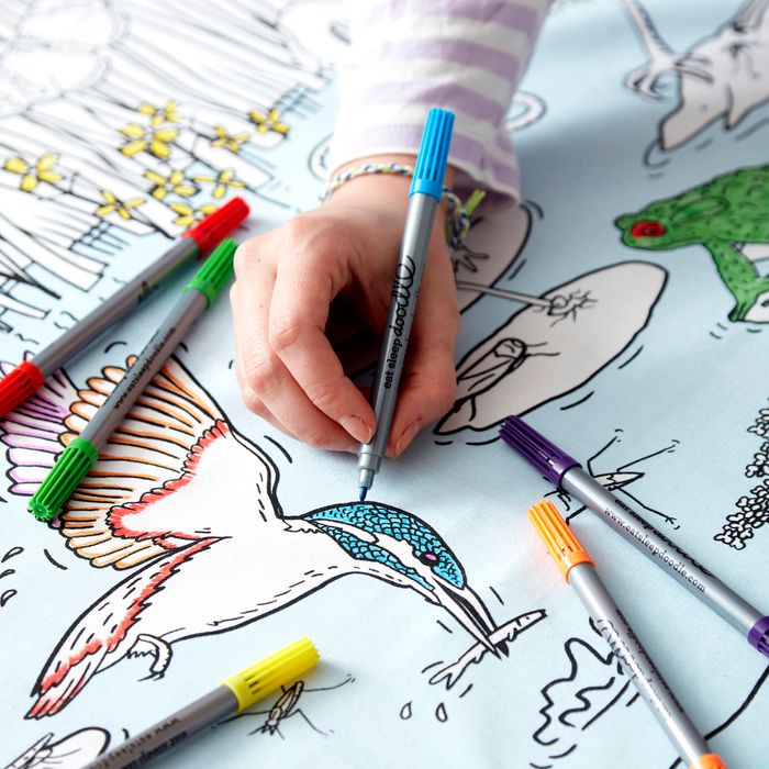 Colour-in Nature & Wildlife Tablecloth
