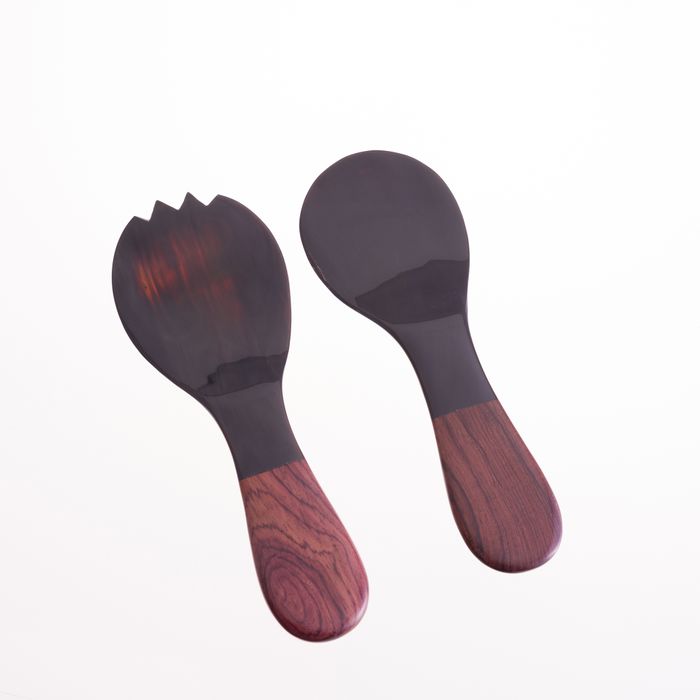 Salad servers