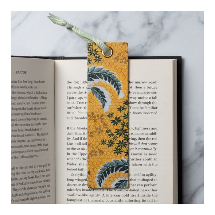 V&A Bookmarks