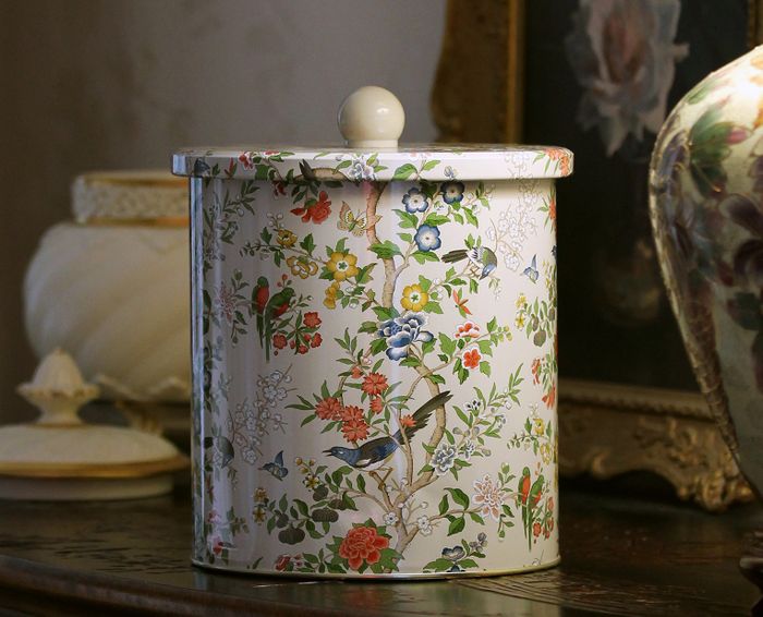 Sanderson - Chinoiserie tin collection