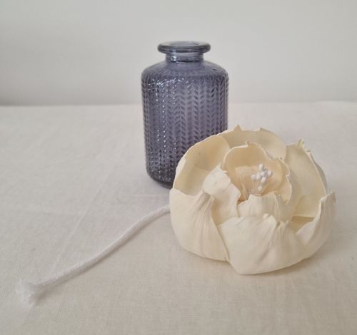Natural Flower Reed and Vintage Glass Set