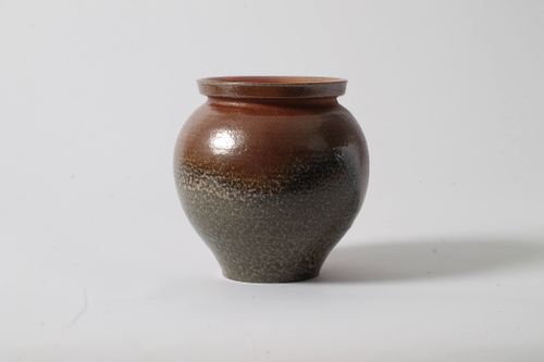 Square rimmed vessel