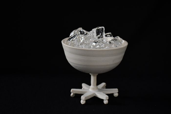 Wheel chair leg ice bowl