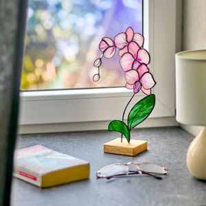 How Avalglass Found the Sweet Spot Between Art and Everyday Décor