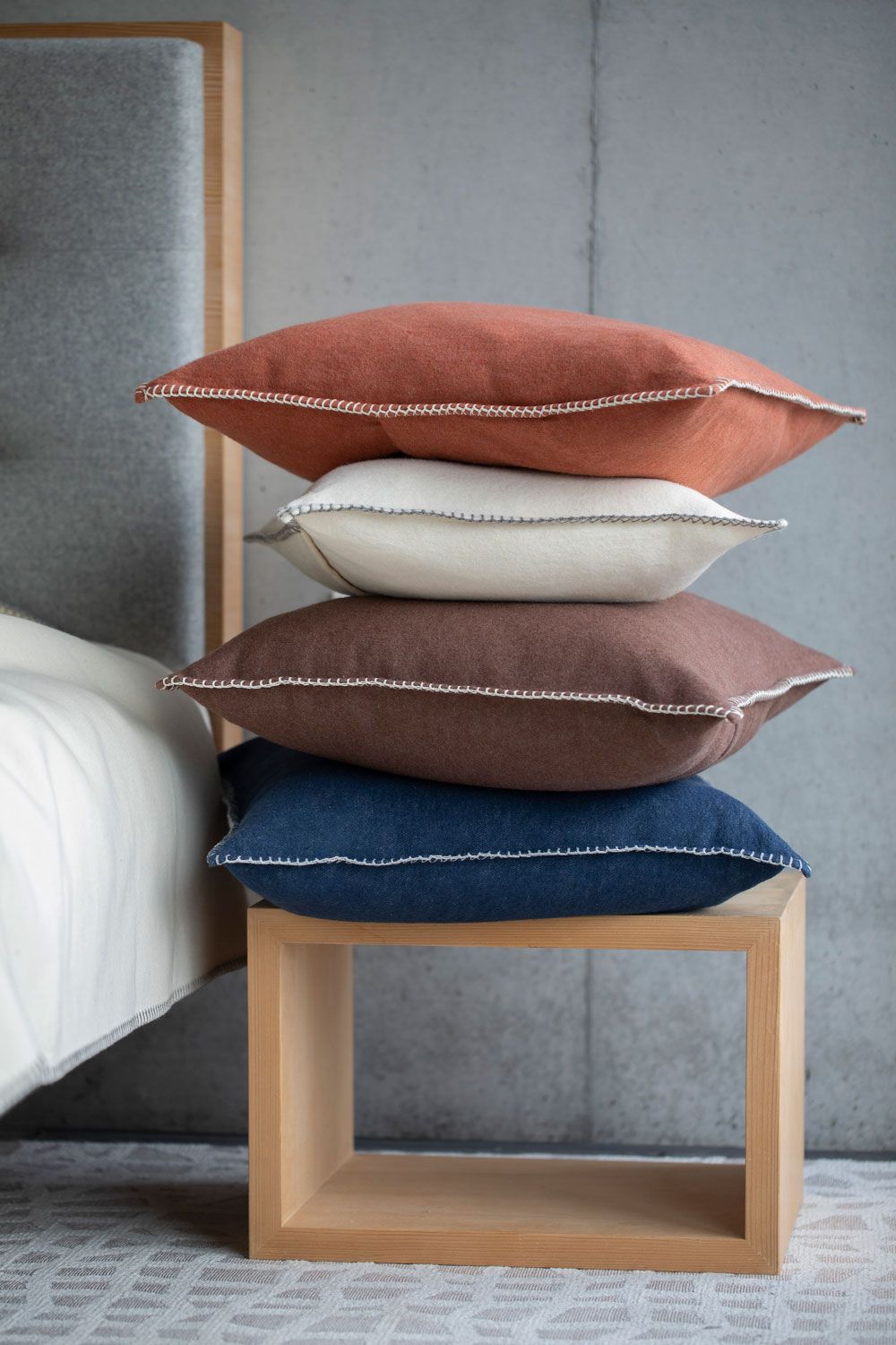 SYLT solid cushion cover