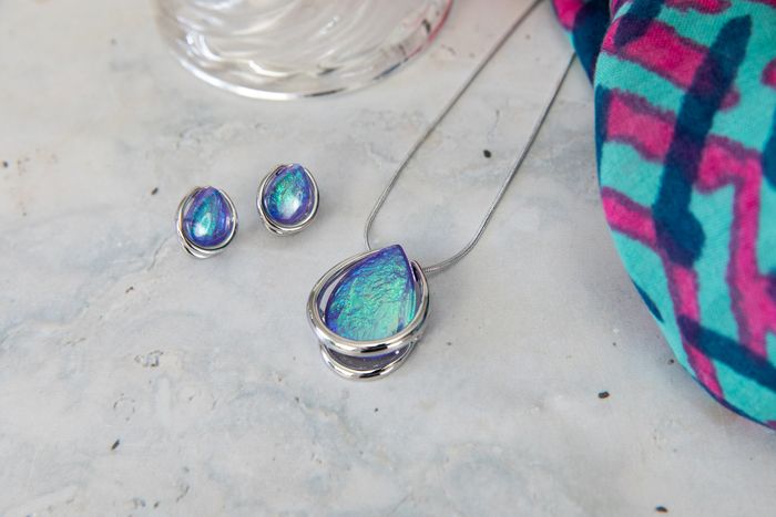 Necklaces and Pendants