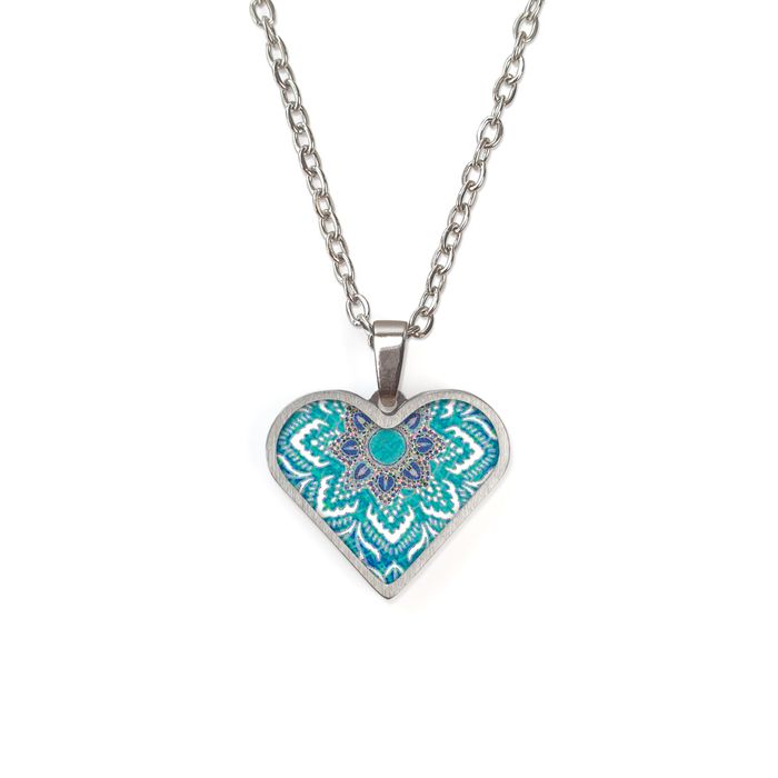 Heart shaped pendant