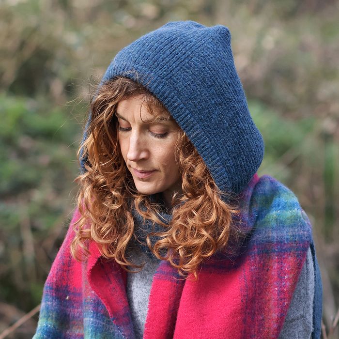 NEW knitted hoods