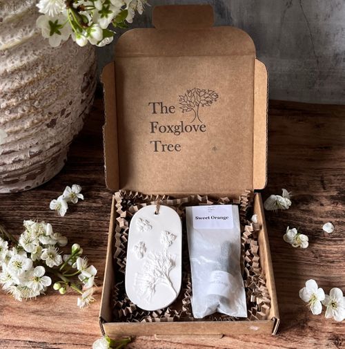 Botanical Cast Fragrance Diffuser Bees & Verbena
