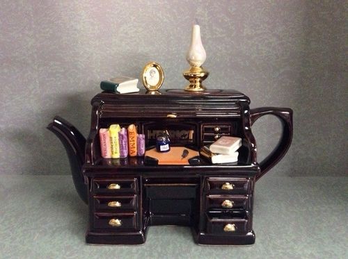 Jane Austen Desk Teapot