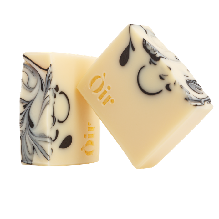 Cedarwood, clary sage, rose geranium, vetiver hand & body soap