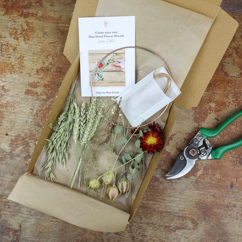 Mini Winter DIY Wreath Kit