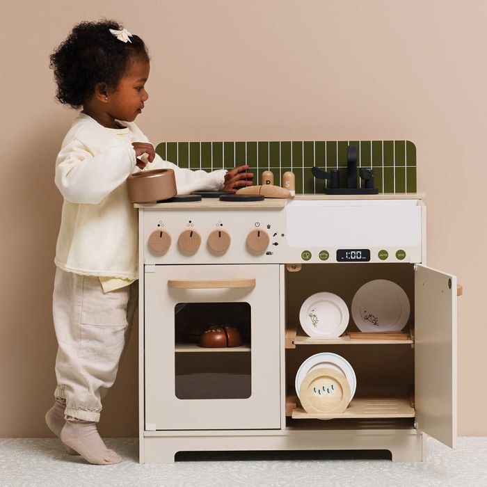 Olive Kitchenette and Dishwasher