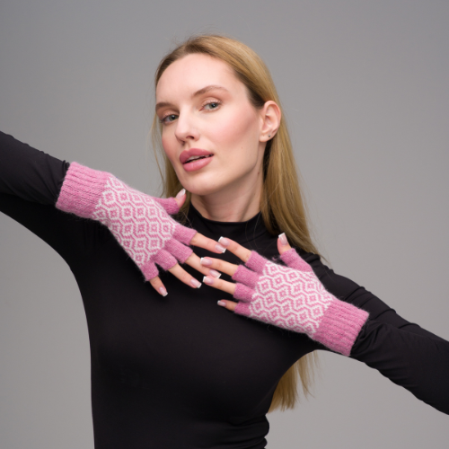 G012 Pink