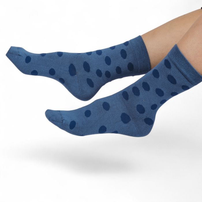 70% 164 Needle Count Bamboo Socks