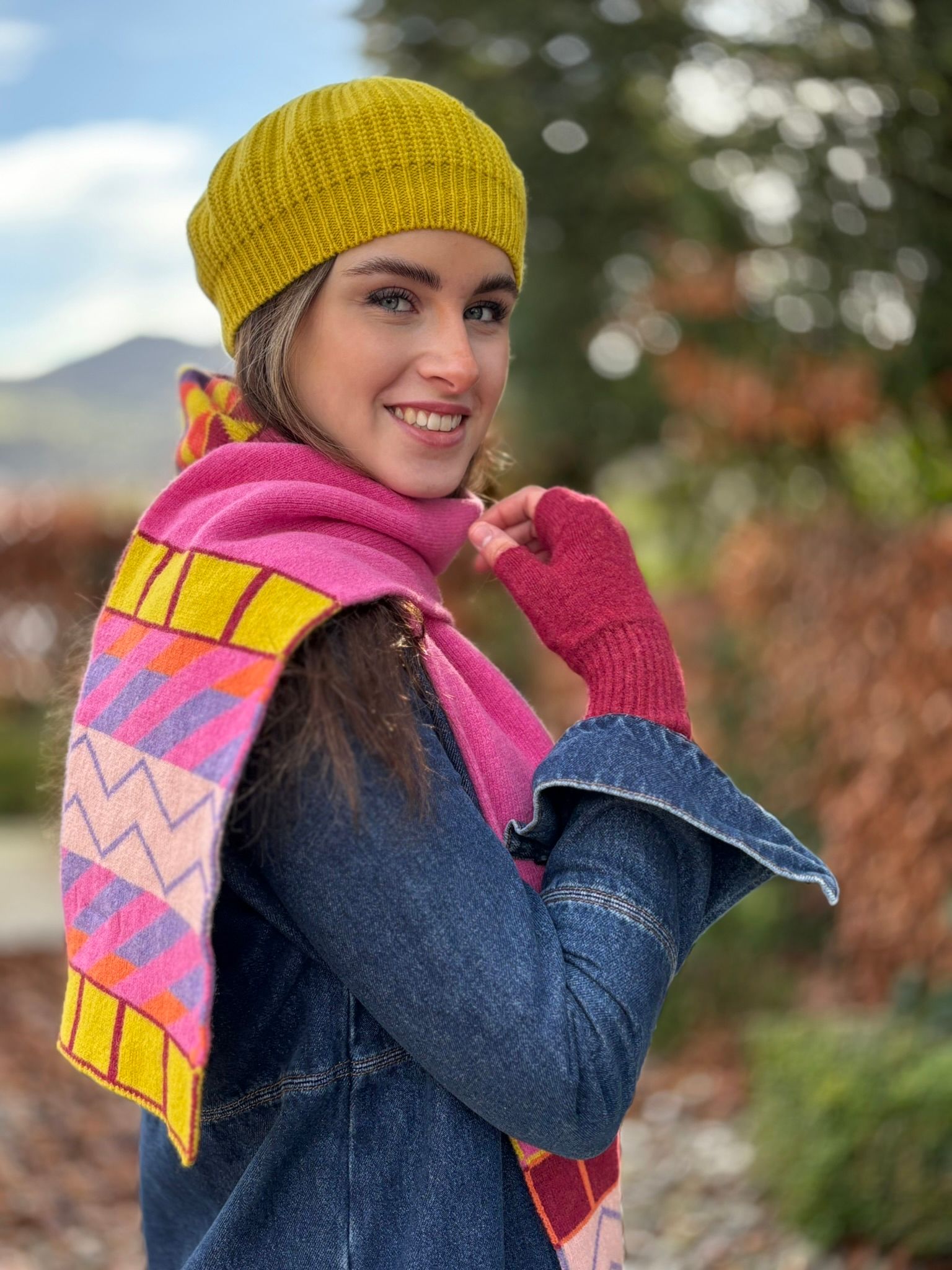 Exhibitor profile image for Green Grove Weavers