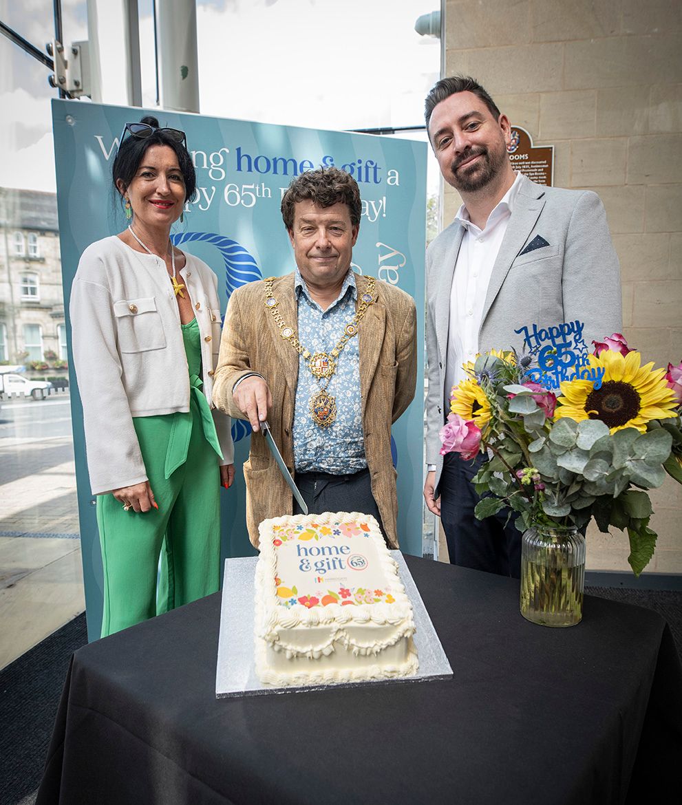 A Card Fit for a Festival – Mayor of Harrogate Wishes Home & Gift a Happy 65th!