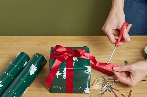 Why Short-Form Content Works Wonders for Independent Gift Shops