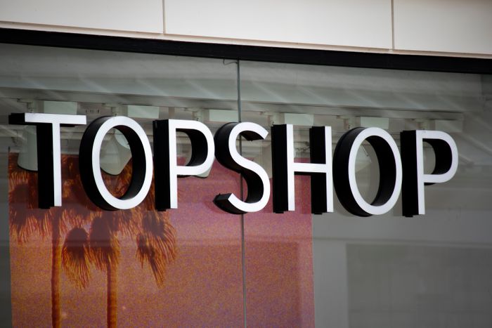 Topshop’s Digital Comeback: 8 Brilliant Ideas for Home & Gift Retailers to Stand Out in 2025