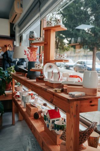 How Independent UK Retailers Can Launch or Participate in Pop-Up Shops in 2025