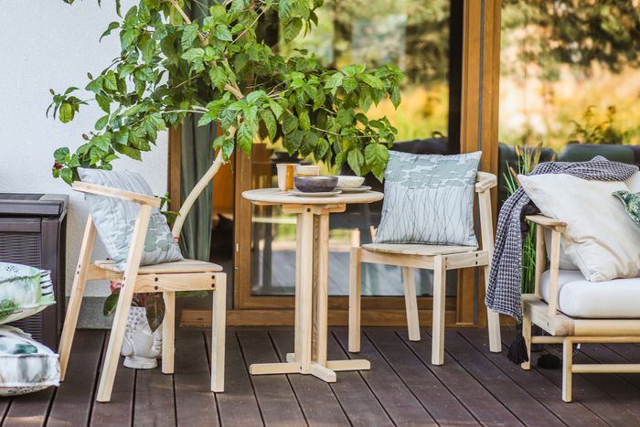 Arc Chair & Tavo Table