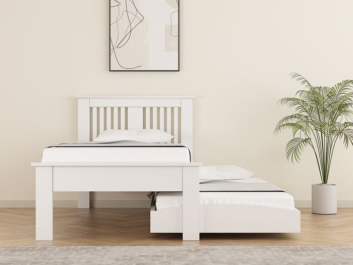 Hendre Guest Bed (White, Oak or White with Oak plinth)