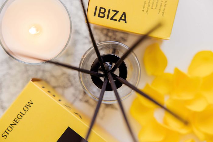 Discover the world of fragrane