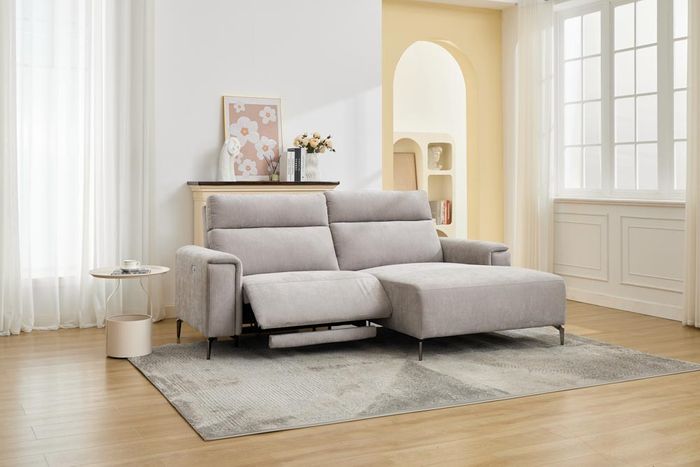 Newburgh by Chaise Sectional
