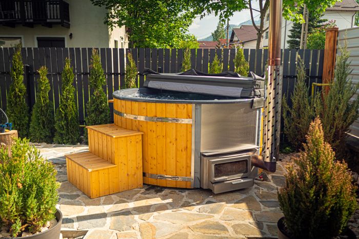Premium Jacuzzi with Integrated Stainless Steel Stove – 2.25 m, Suitable for 6-8 People